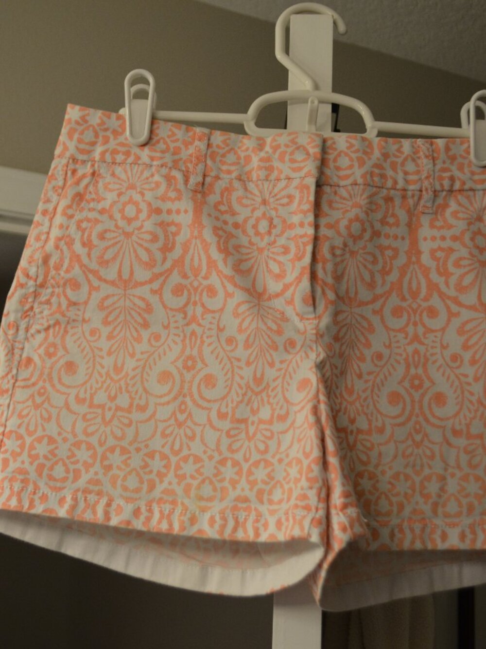 Womens Size 4 Elle Pink Pattern Shorts, 2.5" Inseam
